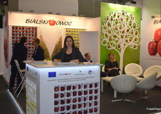 Ewelina from Polish apple exporters Bialski Owoc.